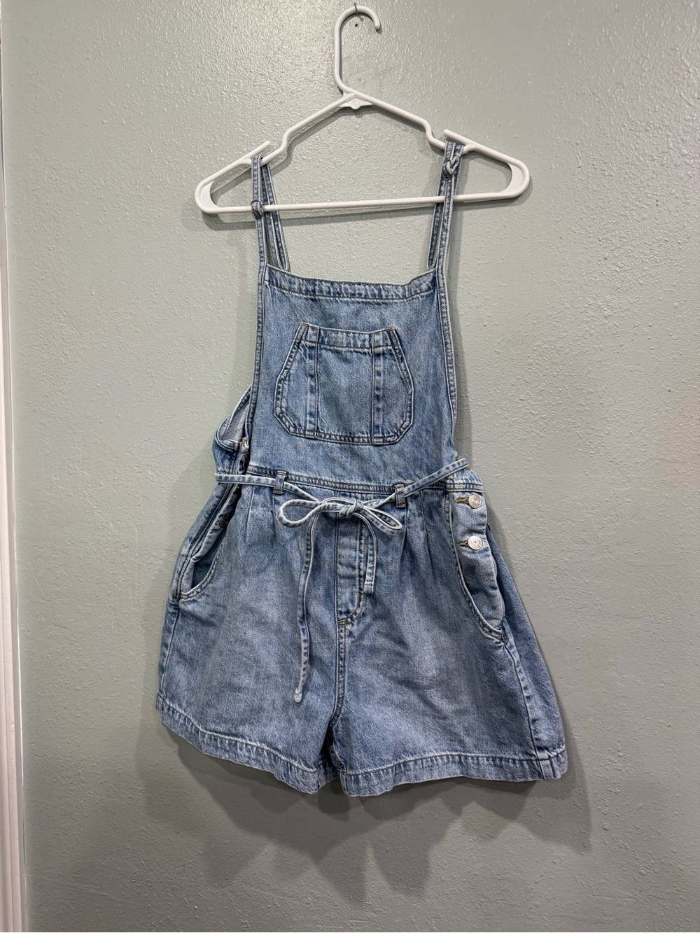 Maurice’s Women’s Light Blue Denim Short Overalls